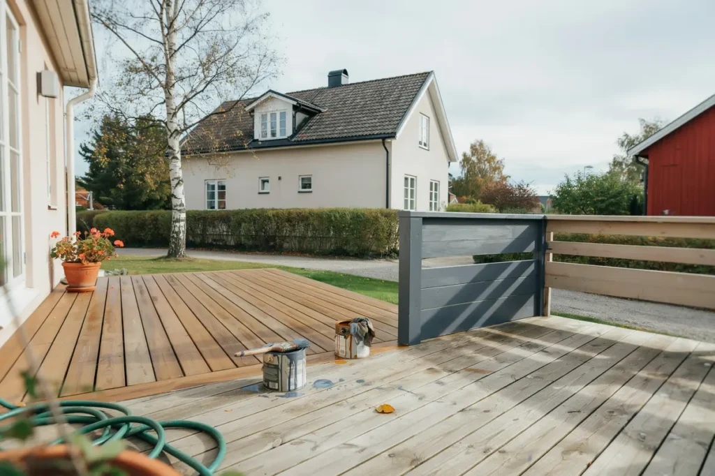 m la altan och tr r cke r tt b sta tiden r tt olja eller f rg och h llbara steg f r svenskt uteliv